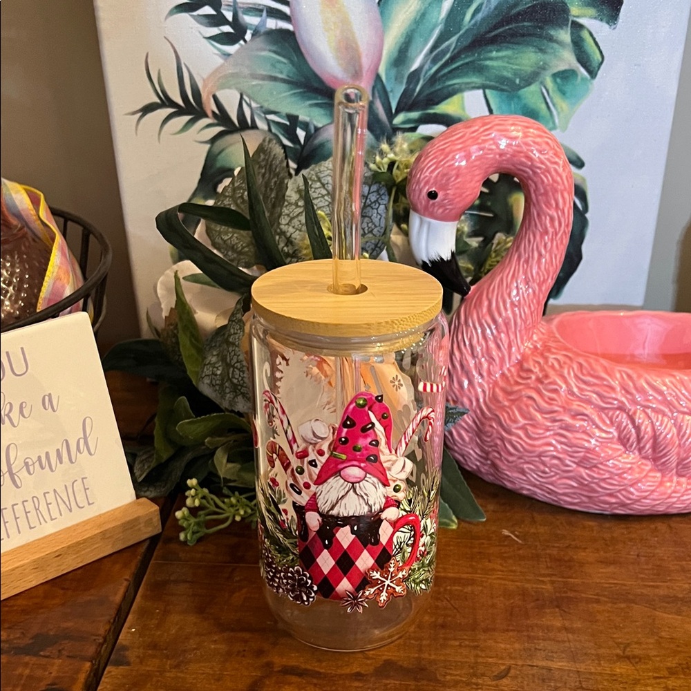 Giveaway for @beachfun72471 🦩Christmas Glass Tumbler w/ Bamboo Lid and Straw - Picture 5 of 5